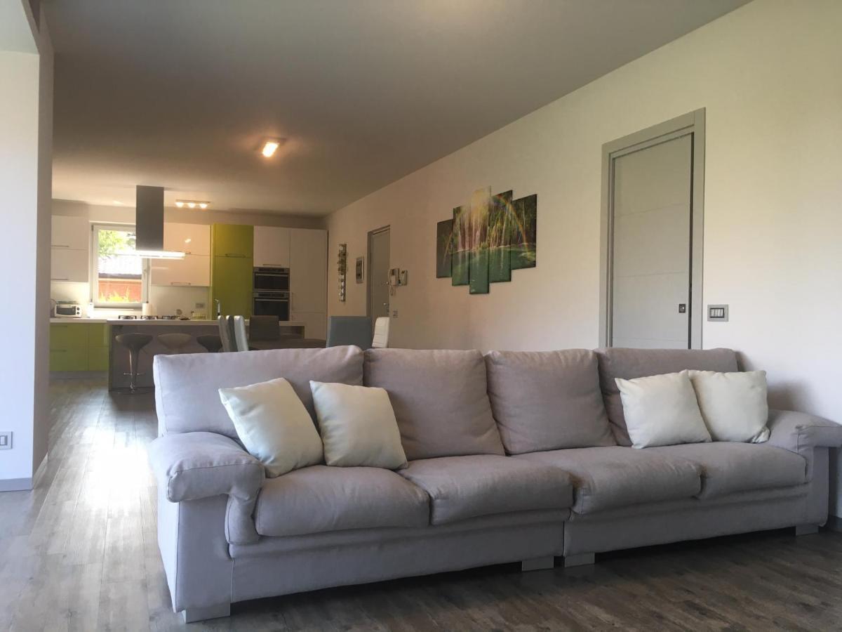 B&B Arcobaleno Longone al Segrino Exterior foto