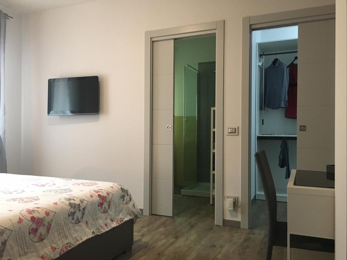 B&B Arcobaleno Longone al Segrino Exterior foto