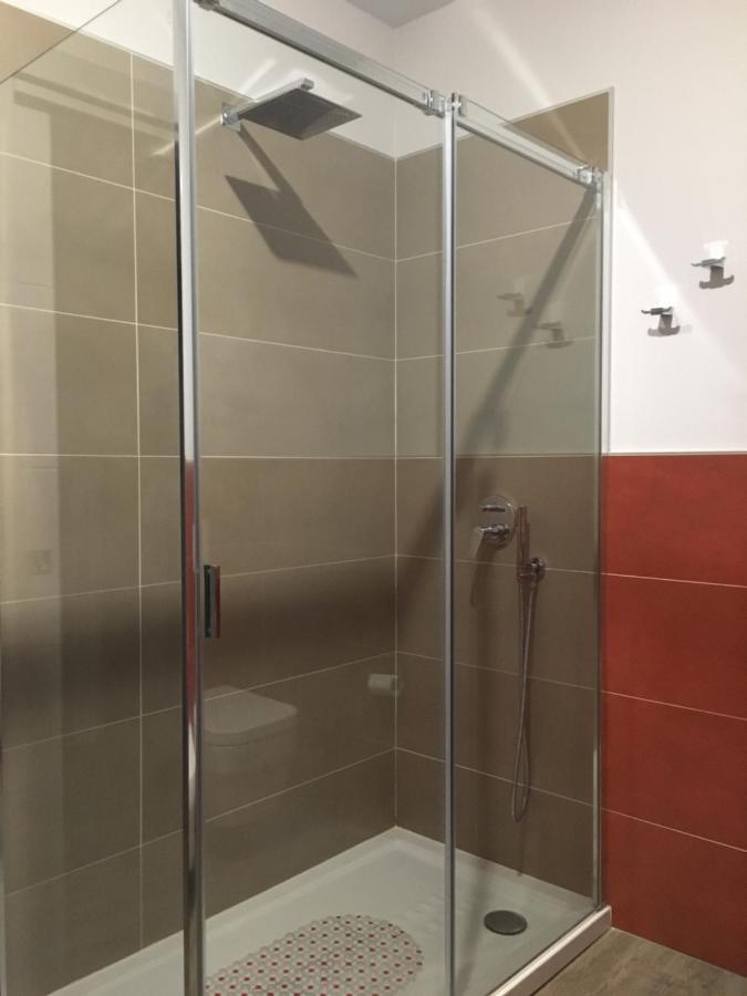 B&B Arcobaleno Longone al Segrino Exterior foto
